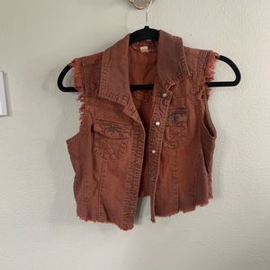 Jean Vest